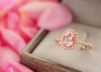 The Styles in Jewellery for Couples and Rose Gold Benefits